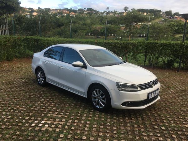 2013-Volkswagen-Jetta-VI-14-TSI-Highline image:1