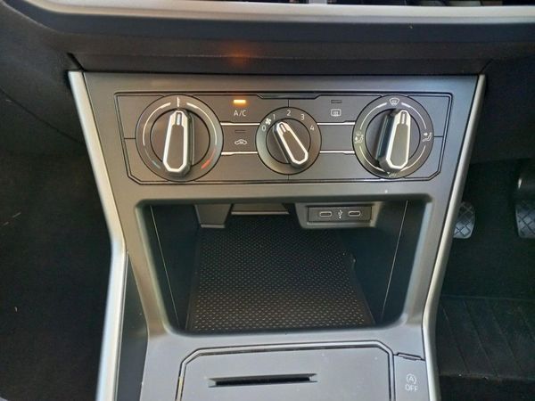 2020-Volkswagen-Polo-10-TSI-Comfortline image:12