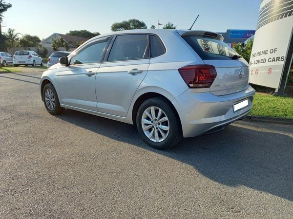 2020-Volkswagen-Polo-10-TSI-Comfortline image:1