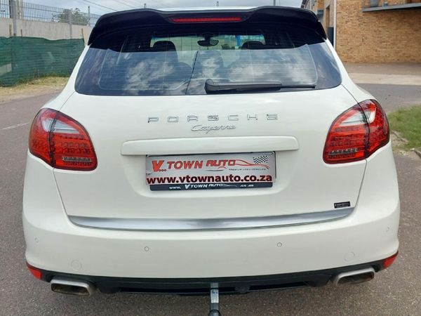 2012-Porsche-Cayenne-Diesel-Auto image:4
