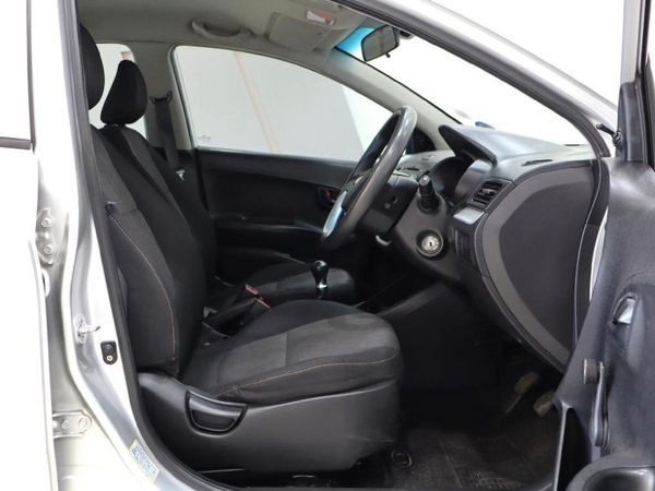 2013-Kia-Picanto-12-EX image:15