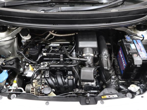 2013-Kia-Picanto-12-EX image:17