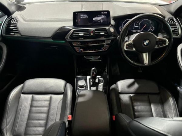 2019-BMW-X4-M40i image:6
