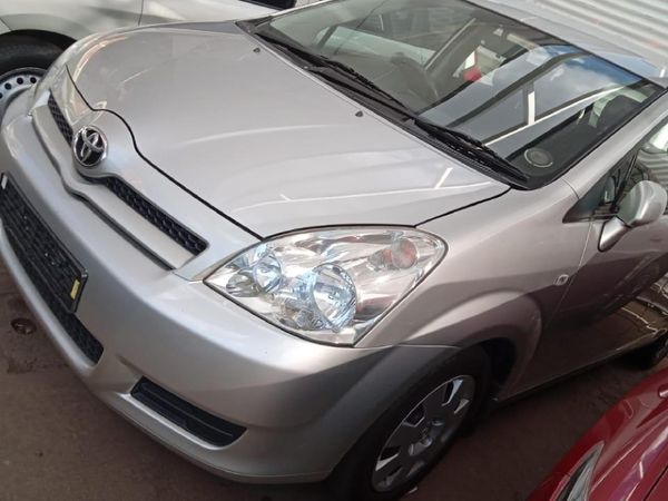 2009-Toyota-Corolla-Verso-1800 image:12