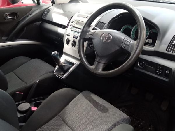 2009-Toyota-Corolla-Verso-1800 image:13