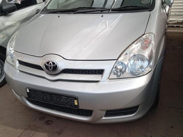 2009-Toyota-Corolla-Verso-1800 image:15