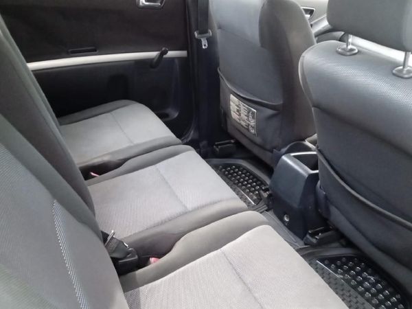 2009-Toyota-Corolla-Verso-1800 image:16