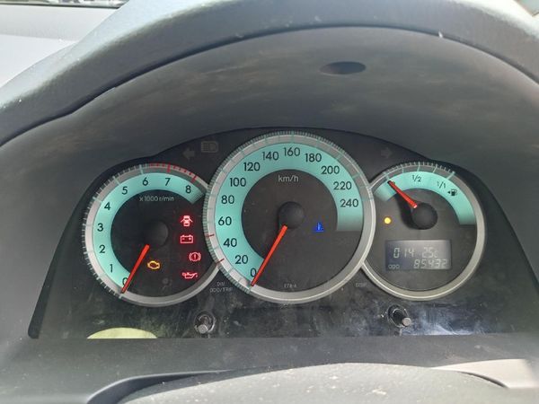 2009-Toyota-Corolla-Verso-1800 image:5