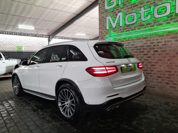 2017-Mercedes-AMG-GLC-43-AMG-4Matic image:1
