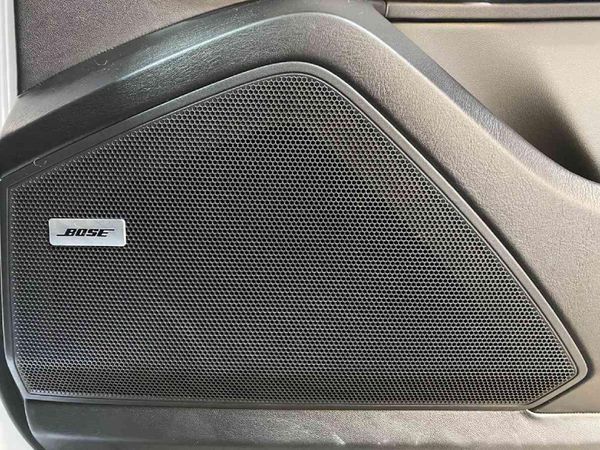 2020-Porsche-Cayenne-Coupe-Turbo image:25
