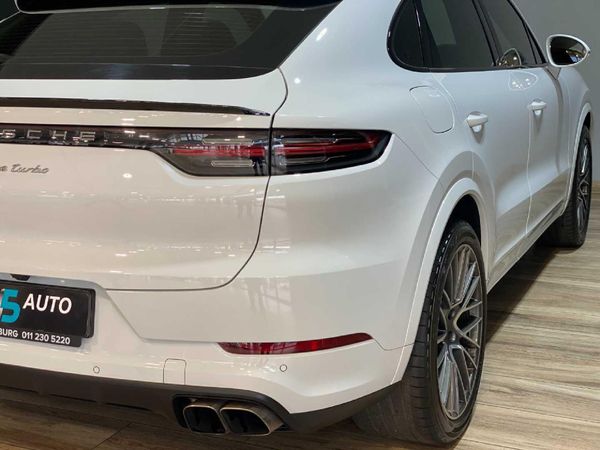 2020-Porsche-Cayenne-Coupe-Turbo image:27