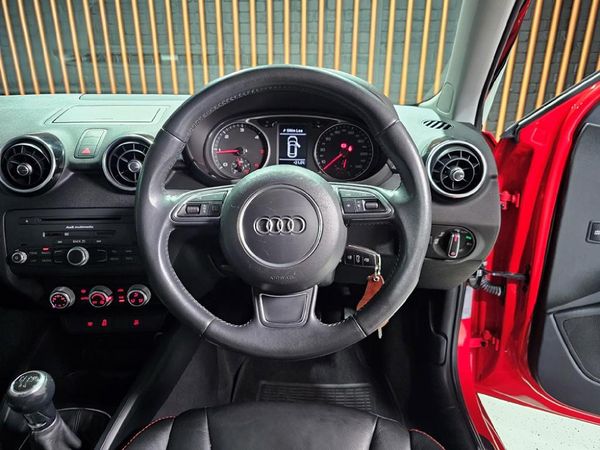 2014-Audi-A1-Sportback-16-TDI-Ambition image:9