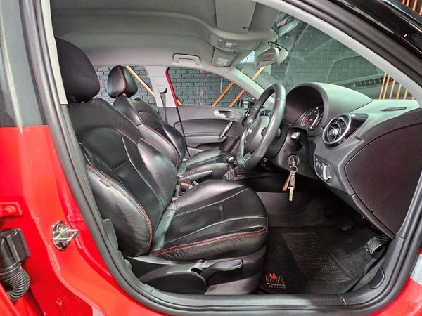 2014-Audi-A1-Sportback-16-TDI-Ambition image:8