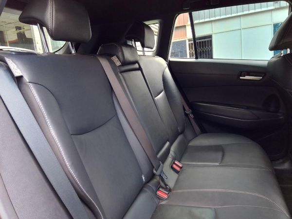 2025-Toyota-Corolla-Cross-18-XS-Black-Edition image:11
