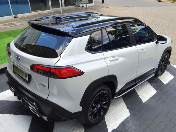 2025-Toyota-Corolla-Cross-18-XS-Black-Edition image:2