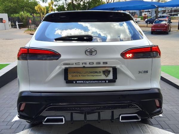 2025-Toyota-Corolla-Cross-18-XS-Black-Edition image:3