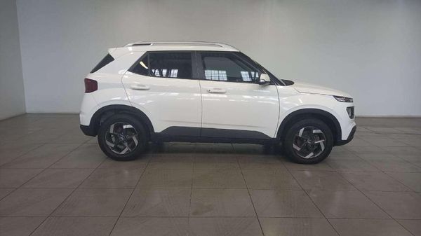 2022-Hyundai-Venue-10-TGDI-Fluid-Auto image:4