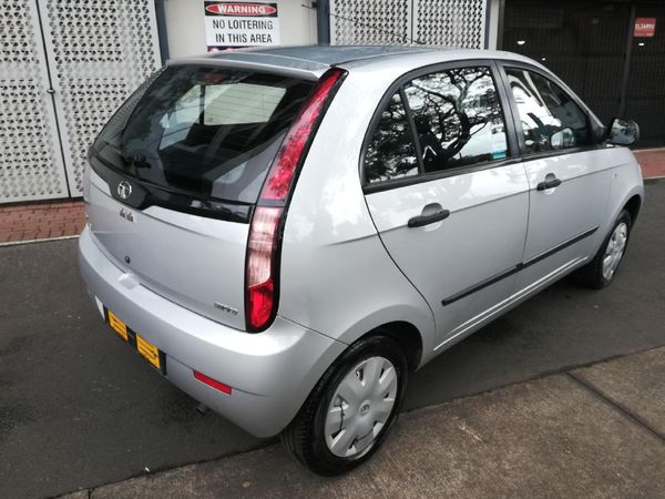2016-TATA-Indica-2016-Tata-Indica-14-vista-safire image:4
