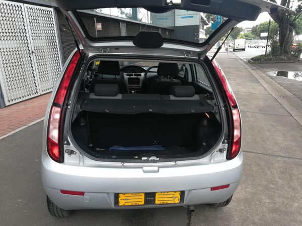 2016-TATA-Indica-2016-Tata-Indica-14-vista-safire image:7