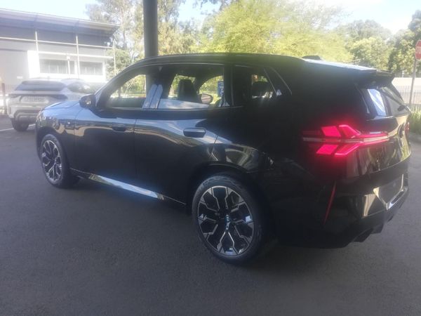 2025-BMW-X3-20D-XDRIVE-M-SPORT image:9