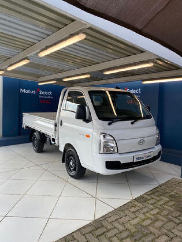 Used Hyundai H100 Bakkie 2.6D Dropside for sale in Gauteng - Cars.co.za ...