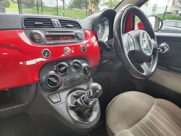 2016-Fiat-500-14-Lounge image:10