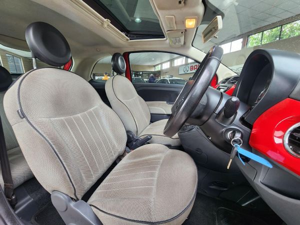 2016-Fiat-500-14-Lounge image:11