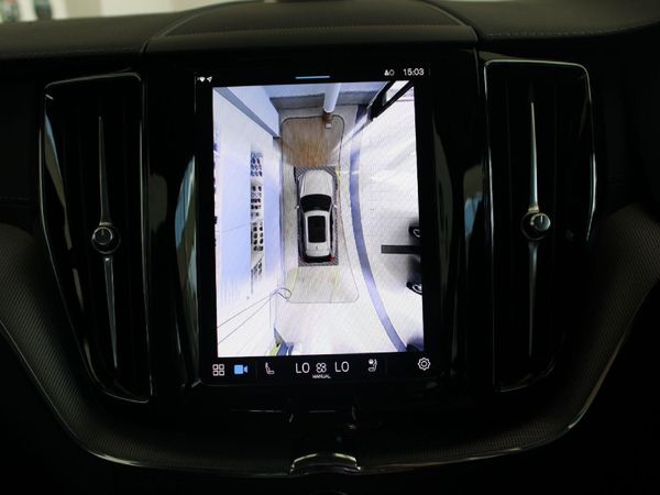 2025-Volvo-XC60-T8-Twin-Engine-Ultimate-Dark-AWD image:19
