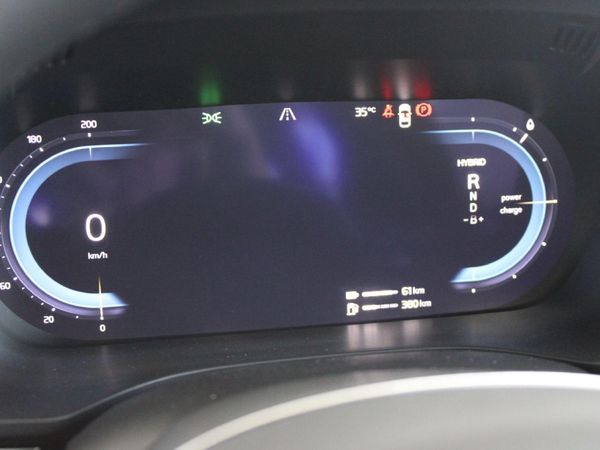 2025-Volvo-XC60-T8-Twin-Engine-Ultimate-Dark-AWD image:23