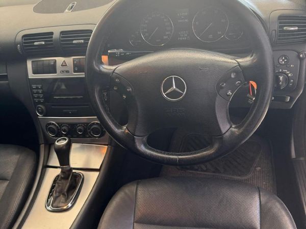 2006-Mercedes-Benz-C-Class-C-320-CDI-Estate-Avantgarde-Auto image:7
