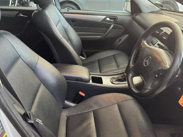 2006-Mercedes-Benz-C-Class-C-320-CDI-Estate-Avantgarde-Auto image:8
