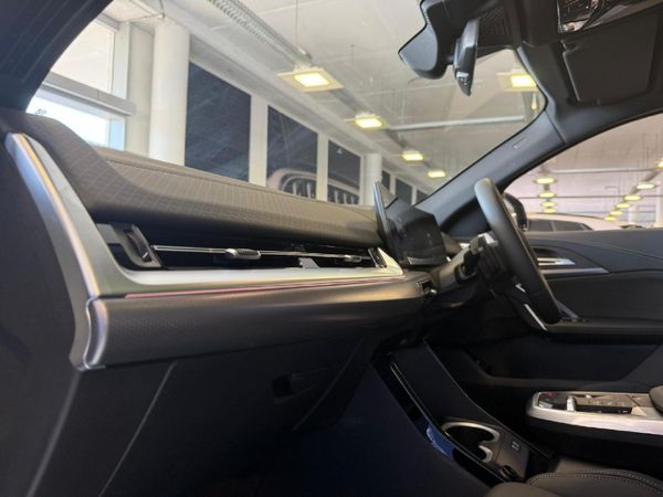 2026-BMW-X2-sDrive-18i-M-Sport image:17