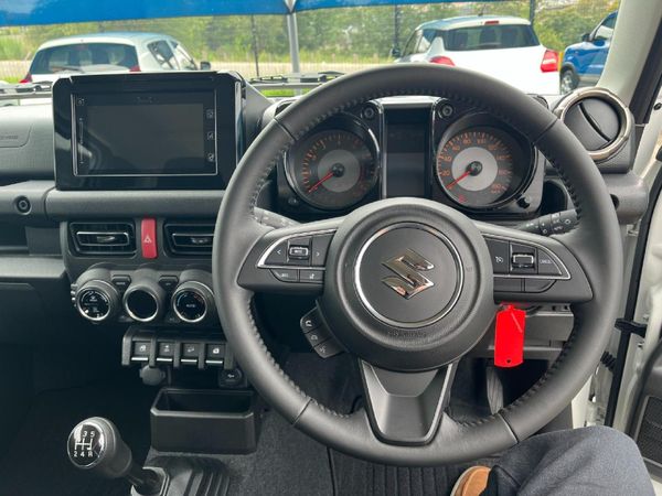 2026-Suzuki-Jimny-15-GLX image:12