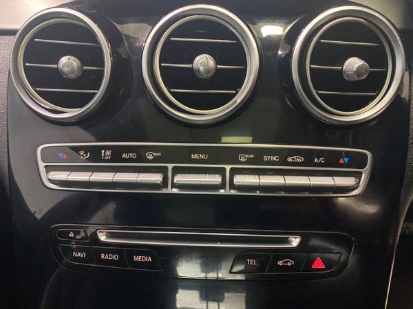 2019-Mercedes-Benz-GLC-250d image:13