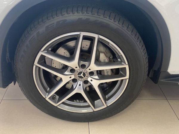 2019-Mercedes-Benz-GLC-250d image:19