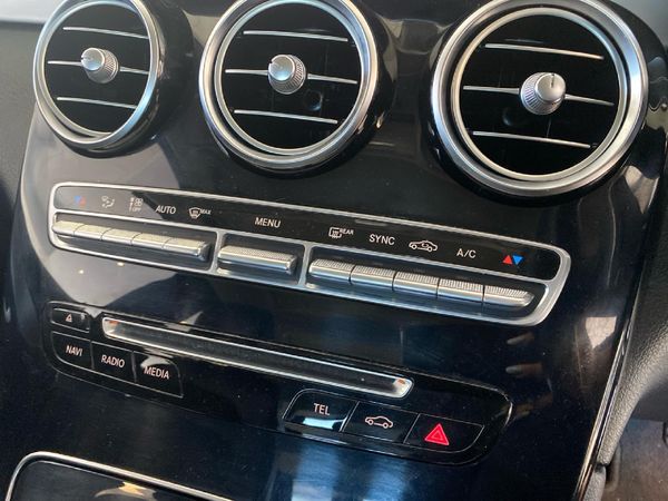 2019-Mercedes-Benz-GLC-250d image:20