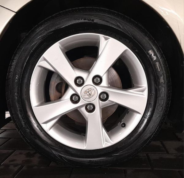 2013-Toyota-Corolla-16-Advanced-Auto image:14