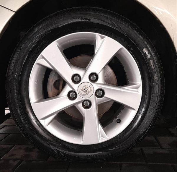 2013-Toyota-Corolla-16-Advanced-Auto image:15