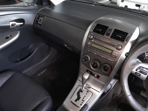 2013-Toyota-Corolla-16-Advanced-Auto image:7