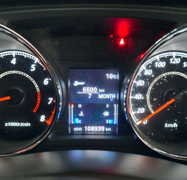 2014-Mitsubishi-ASX-20-GLX-Sport image:14