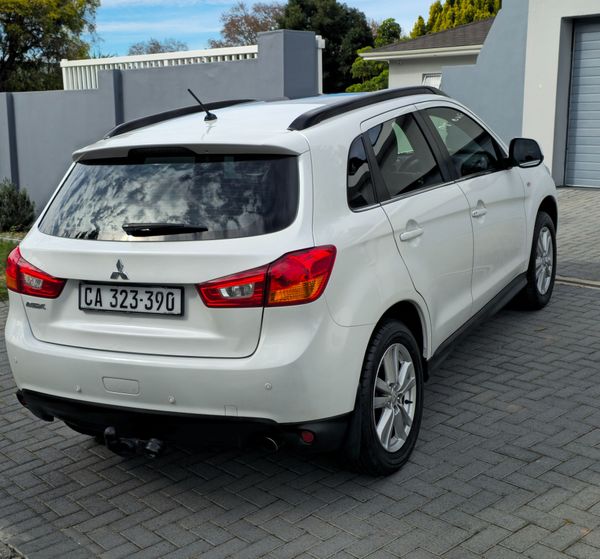 2014-Mitsubishi-ASX-20-GLX-Sport image:3
