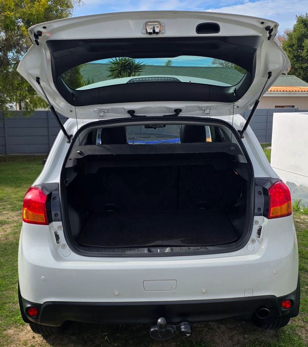 2014-Mitsubishi-ASX-20-GLX-Sport image:4