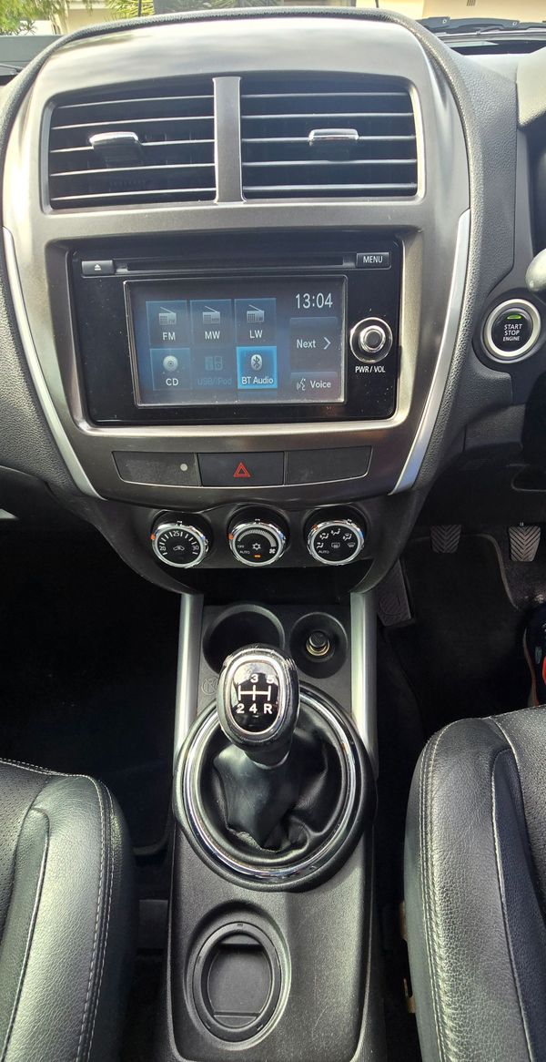 2014-Mitsubishi-ASX-20-GLX-Sport image:7