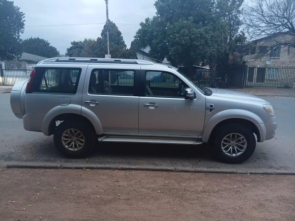 2013-Ford-Everest-30-TDCi-XLT image:2