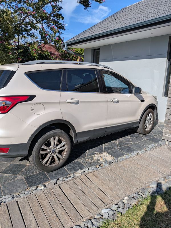 2016-Ford-Kuga-15-EcoBoost-Ambiente-Auto image:2