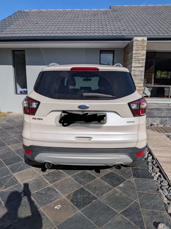 2016-Ford-Kuga-15-EcoBoost-Ambiente-Auto image:3