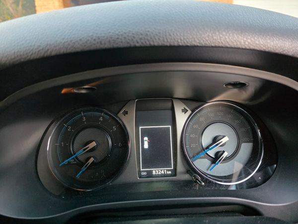 2021-Toyota-Hilux-28-GD-6-Raised-Body-Legend-Auto-Double-Cab image:14