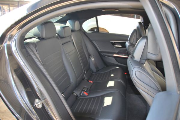 2023-Mercedes-Benz-C-Class-C-200-Auto image:6
