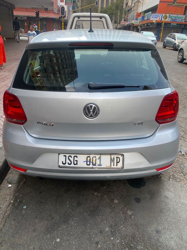 2017-Volkswagen-Polo-12-TSI-Highline-Auto-81kW image:3