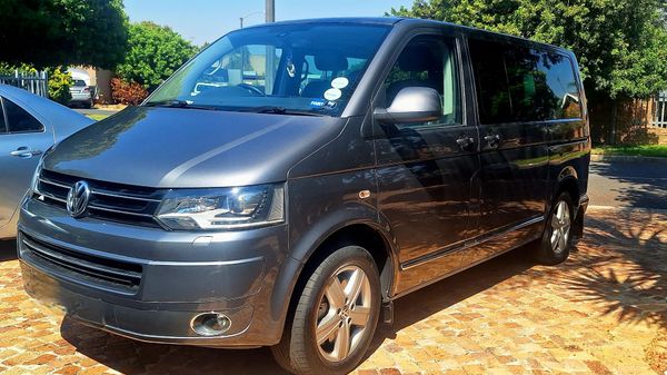 2013-Volkswagen-Caravelle-T5-20-BiTDI-Auto image:1